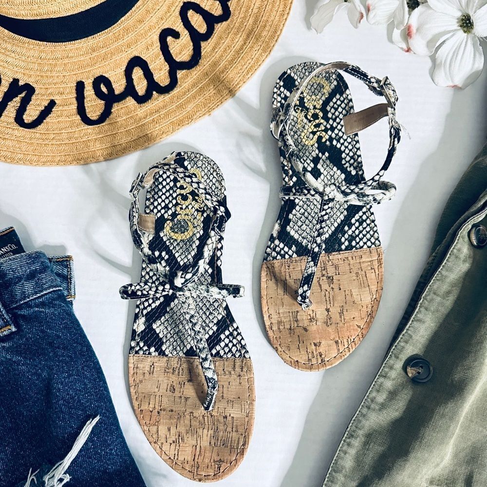 Sam Edelman Circus Bridget Snake Print Corkscrew T Strap Flat Strappy Sandals